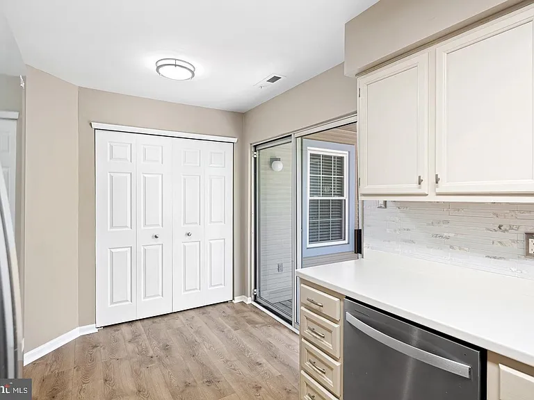 107 Sweetwater Dr — Photo 6