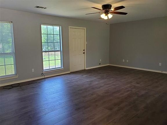 4th image of 2507 2nd St