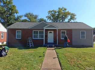 1290 S New Florissant Rd, Florissant, MO 63031