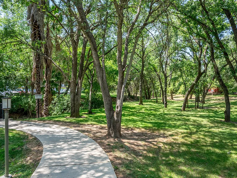 Creekside Colony — Photo 13