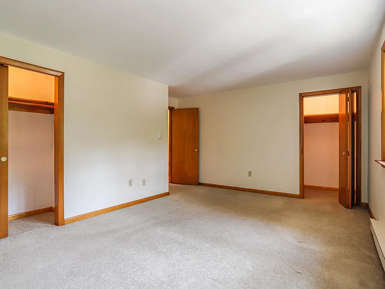108 South St — Photo 38