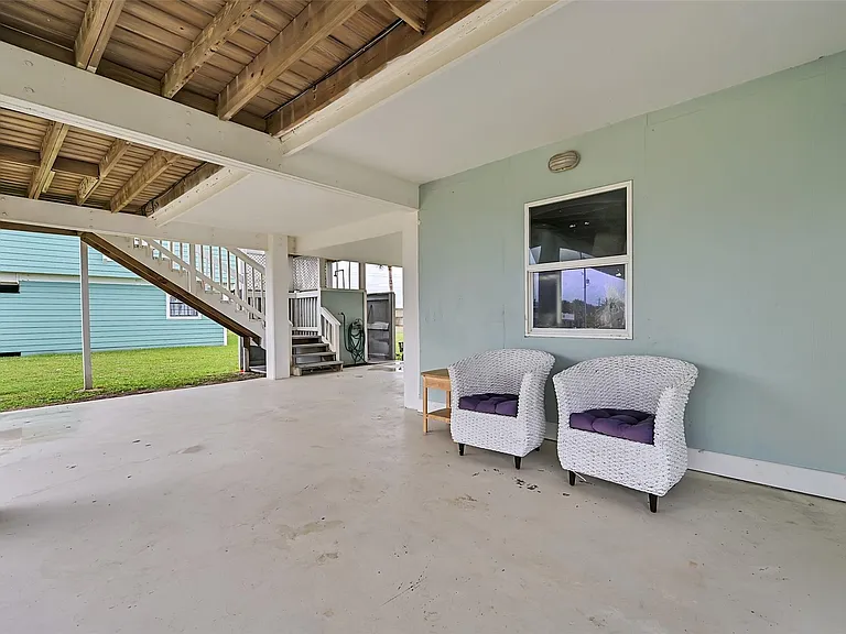 16904 Beachcomber Dr — Photo 45