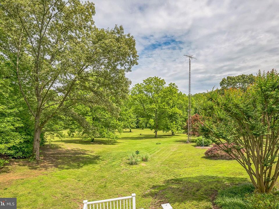 1st image of Carol Ln