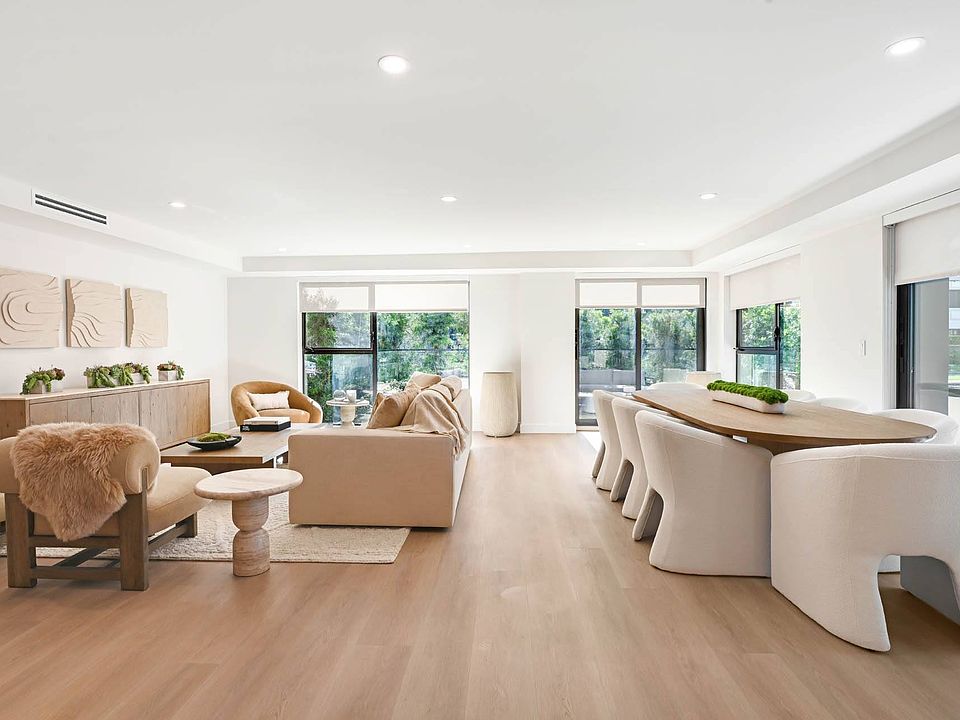 Palma Beverly Hills 1BR Living and Dining Area