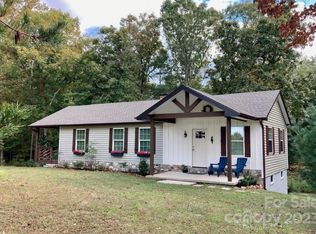 3446 River Rd, Morganton, NC 28655
