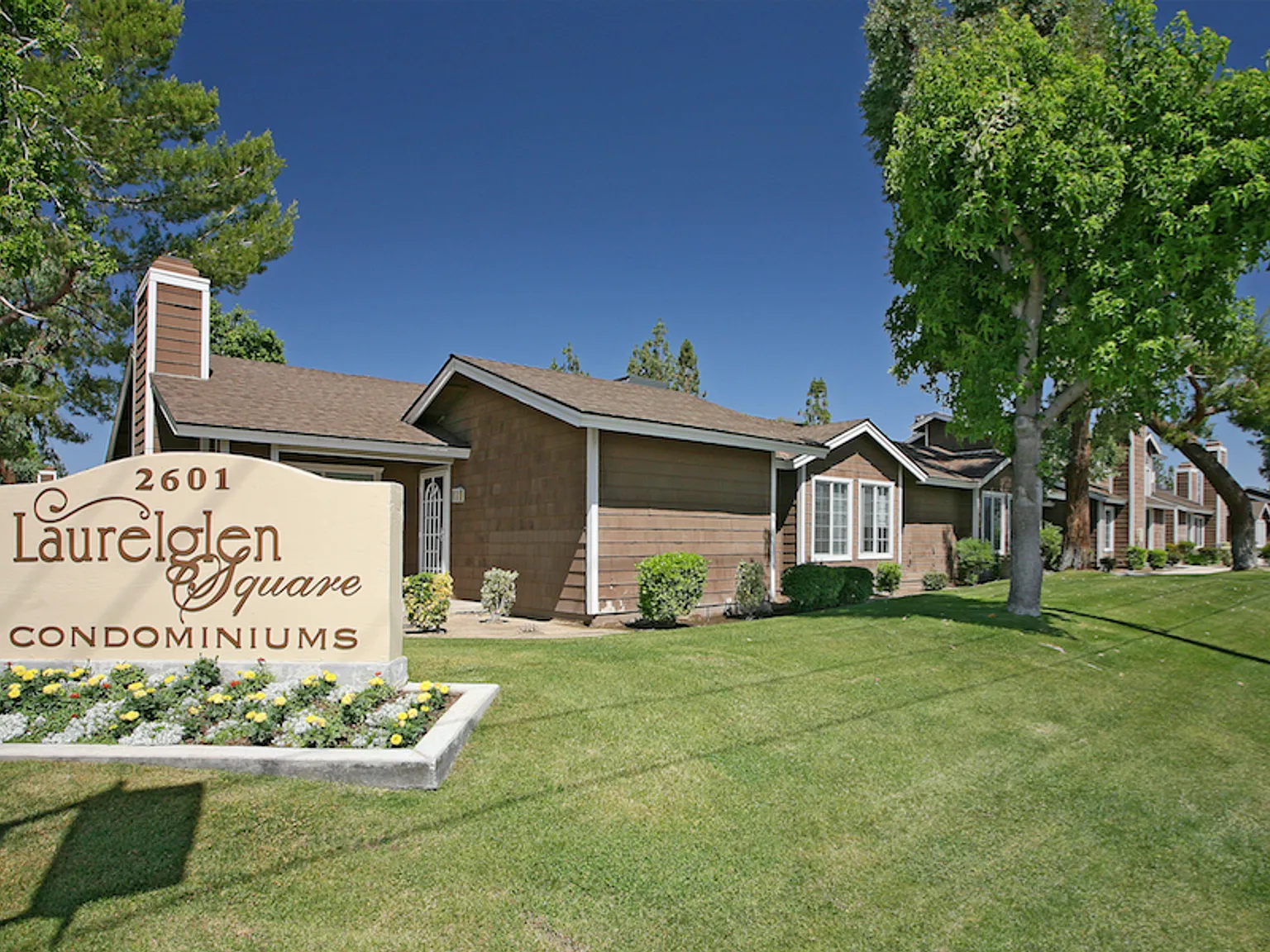 Laurelglen — Photo 2