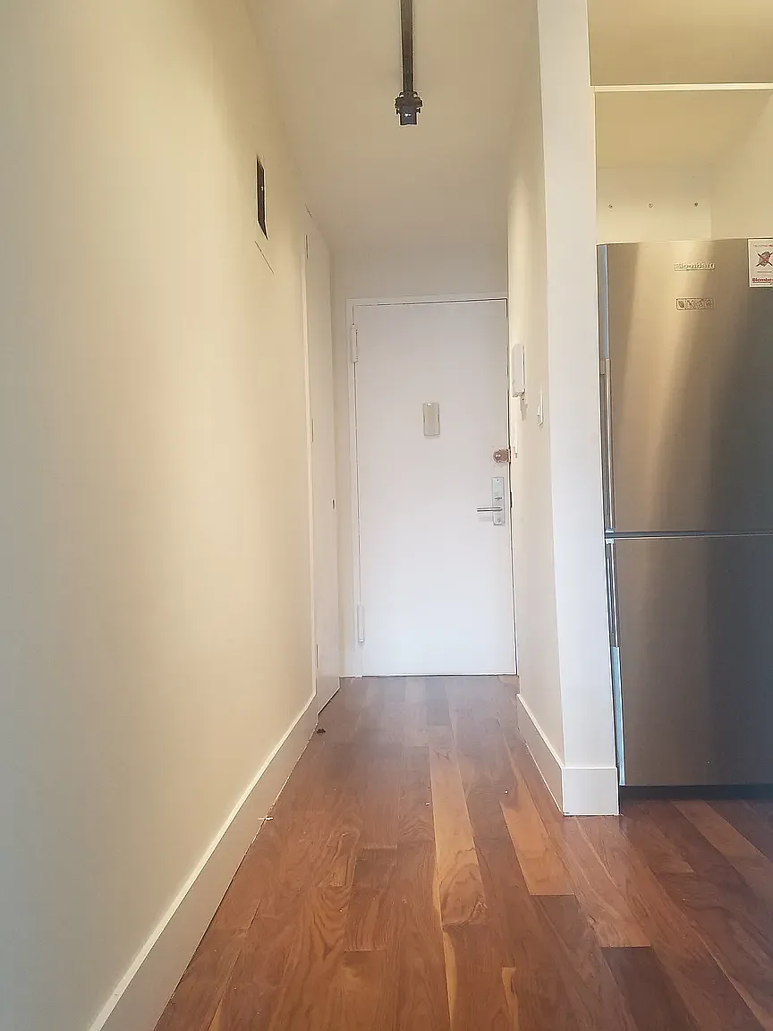 200 East 30th Street — Photo 4
