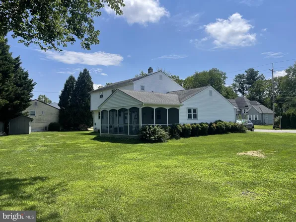 3329 Silverside Rd, Wilmington, DE 19810