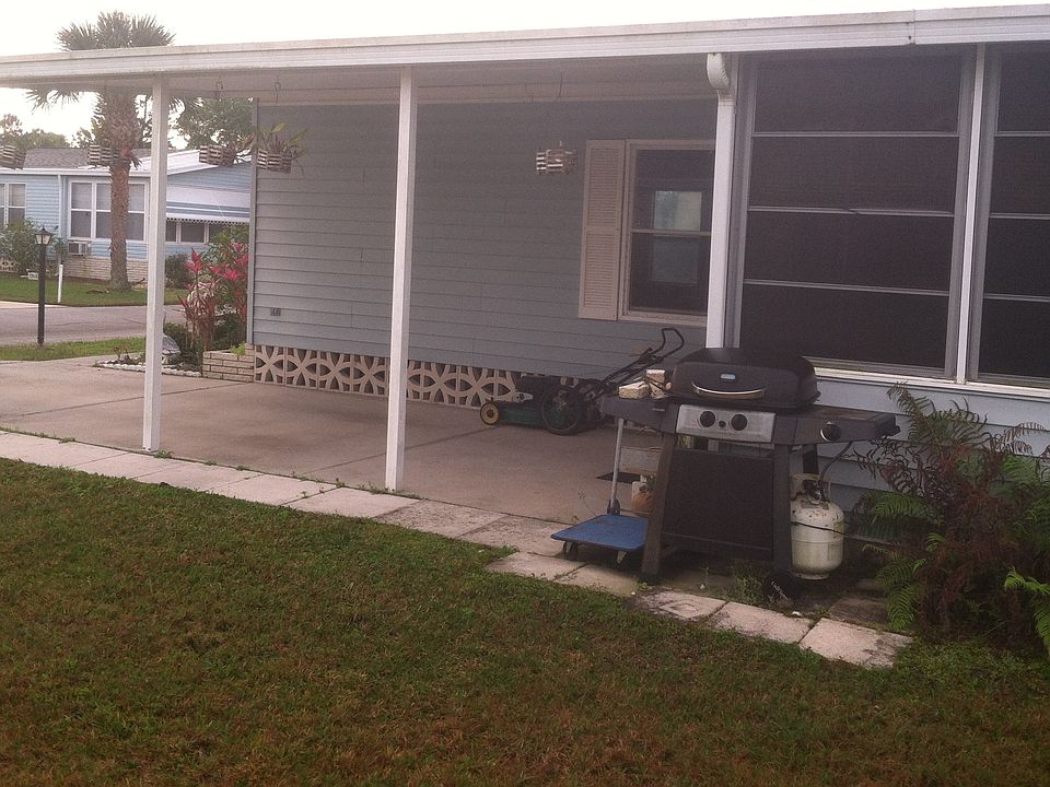 2nd image of 1748 Douglas Ave