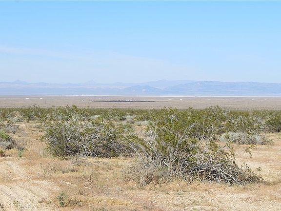 5th image of 0 Off Helendale Rd