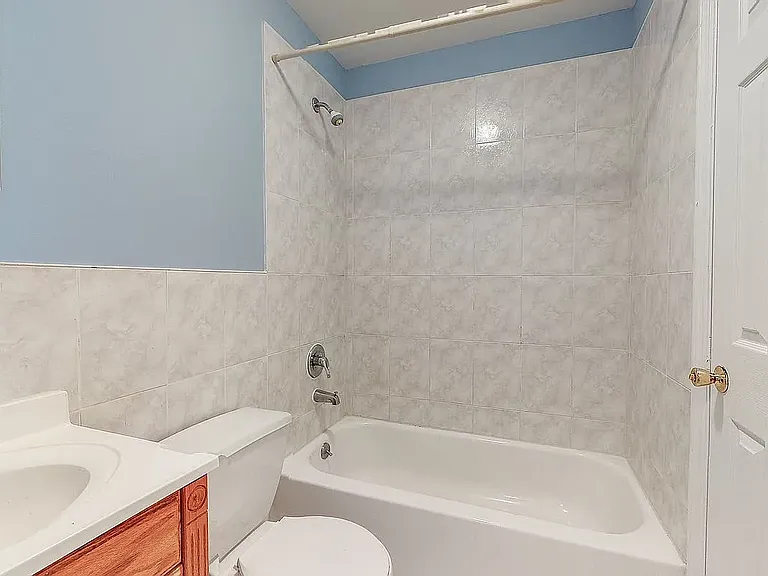 696 E 182nd St #2 — Photo 7