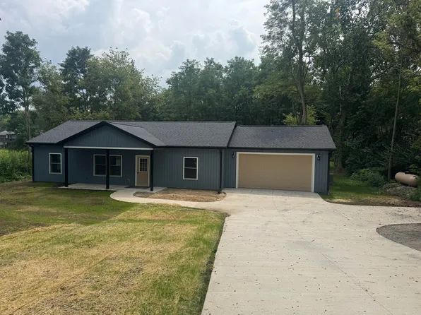 10833 Hoffman Rd, Three Rivers, MI 49093