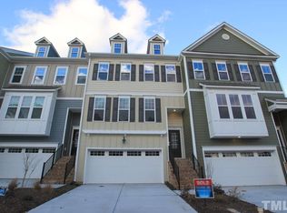 704 Edgewater Ridge Ct, Apex, NC 27523