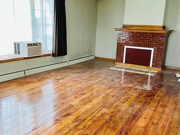 331 Newton St #A — Photo 5