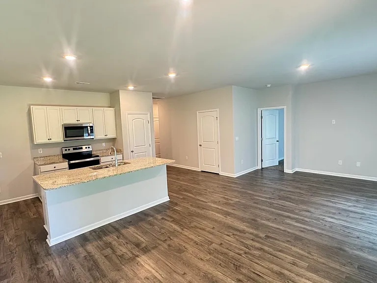 114 Canonbury Dr — Photo 6