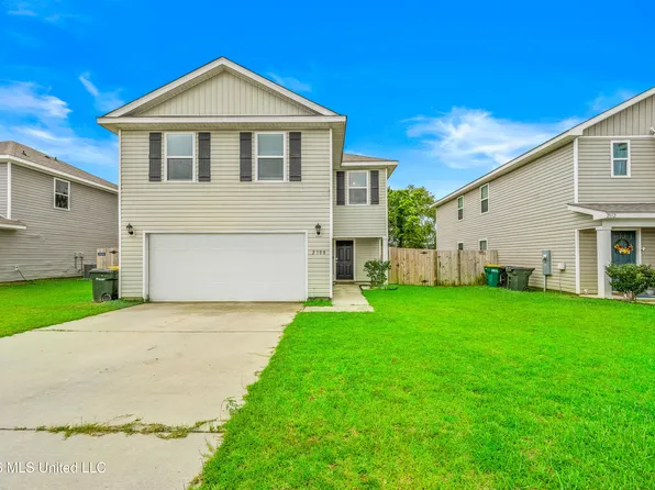 2108 Magazine St, Ocean Springs, MS 39564