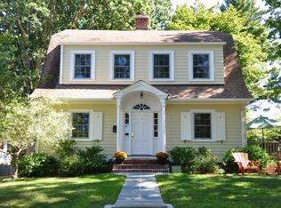 21 Oak St, Irvington, NY 10533