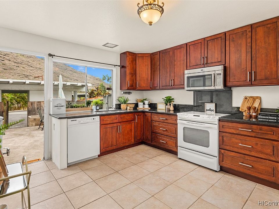 1st image of 1090 Awawamalu Street #C
