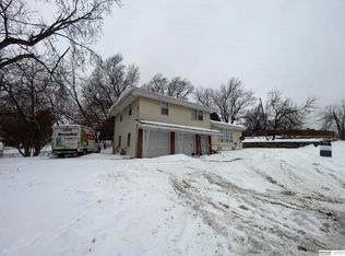 946 S Washington St, Papillion, NE 68046