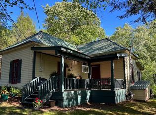118 E Oak St, Ellijay, GA 30540