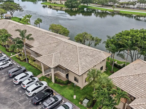 5501 Lakeside Drive #207, Margate, FL 33063