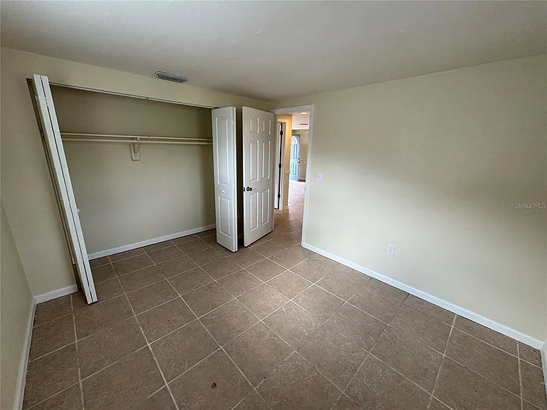 2111 Forked Creek Dr — Photo 12