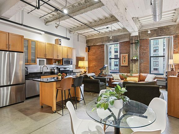 4th image of 250 Park Ave Unit 610