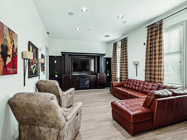 The Reserves at Arboretum Apartments — Photo 16