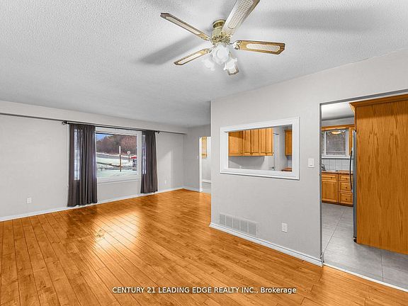 4th image of 171 Phillip Murray Ave