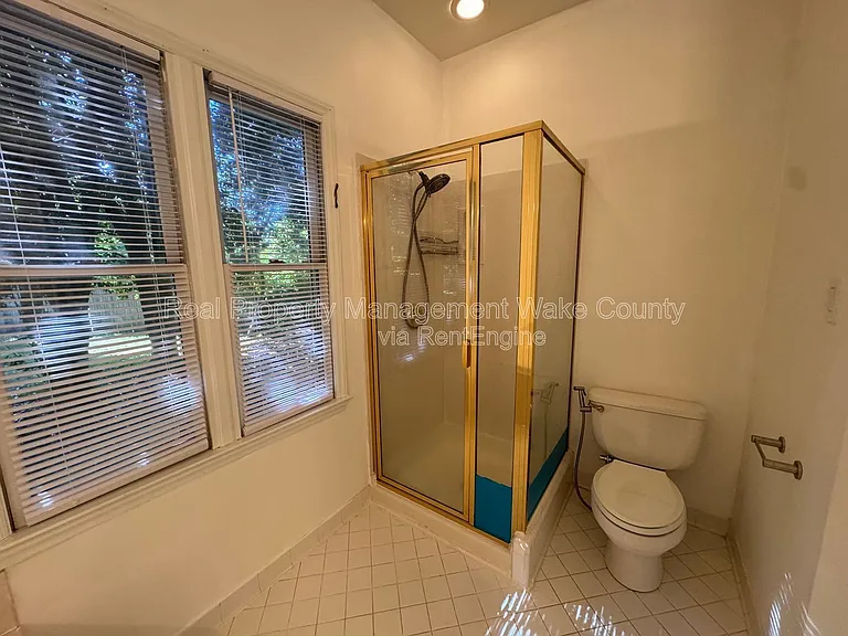 102 Powder Mill Ct — Photo 33