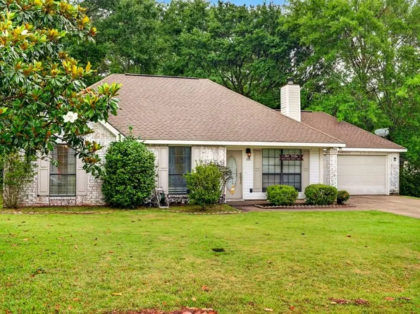 100 Berryhill Dr, Carriere, MS 39426