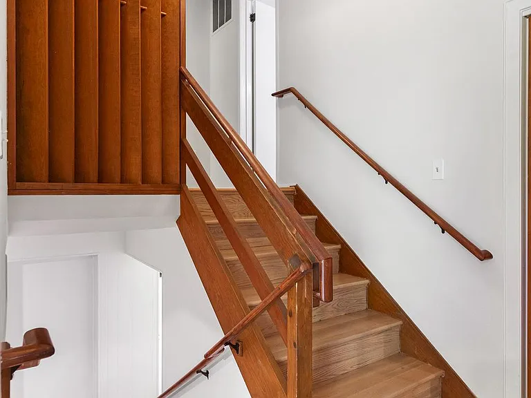 1222 Noyes Dr — Photo 13