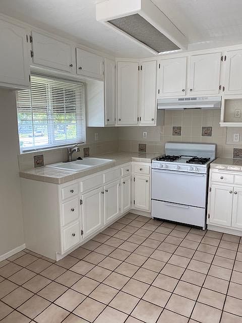 1st image of 4116 Pixie Ave
