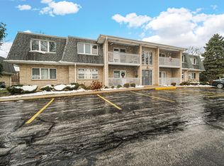 9320 Spring Creek Dr UNIT 3, Highland, IN 46322