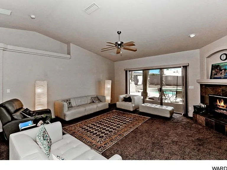 820 Granada Vereda — Photo 4