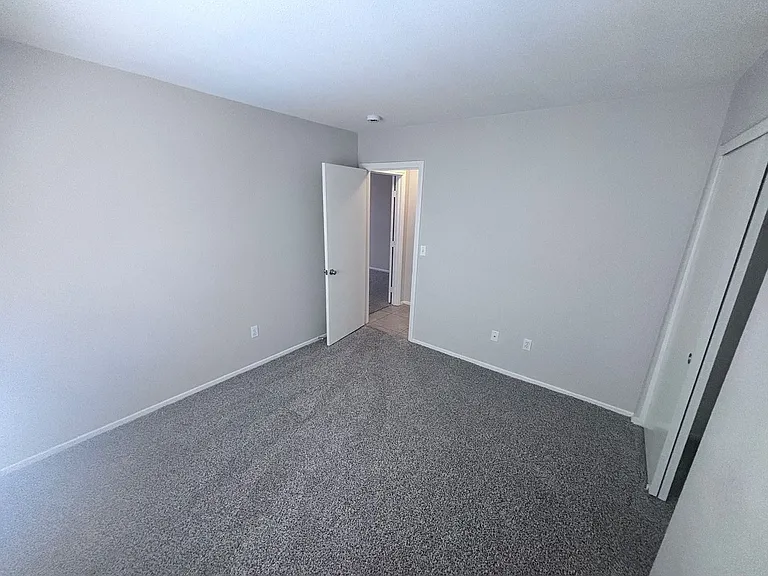 4912 Whispering Spring Ave — Photo 26