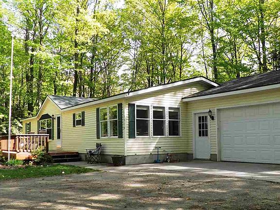 3rd image of 13319 Sherwood Ln