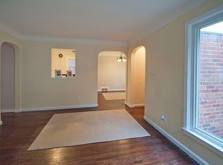 9583 Inkster Rd, Livonia, MI 48150