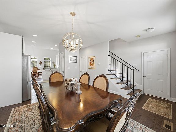 5th image of 4847 Briar Rock Ln