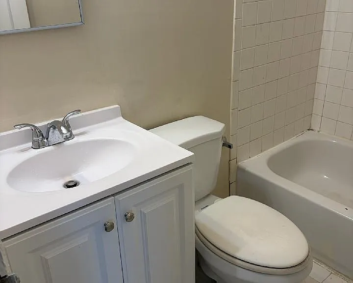 38 Galveston Pl SW #A — Photo 6