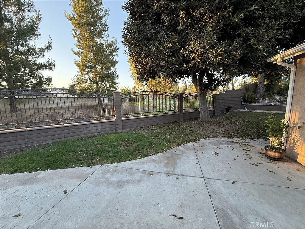3 bed, 1418 sqft, $5,200 — Photo 4
