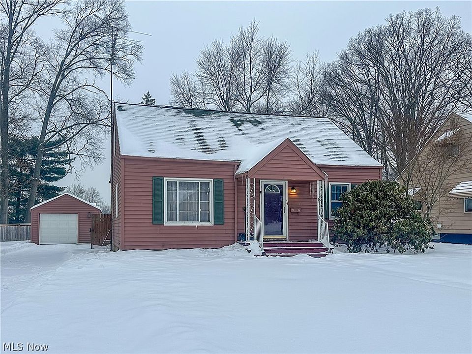 1st image of 1575 Maplewood St NE