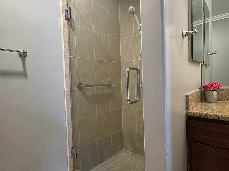 Garland Cir — Photo 2