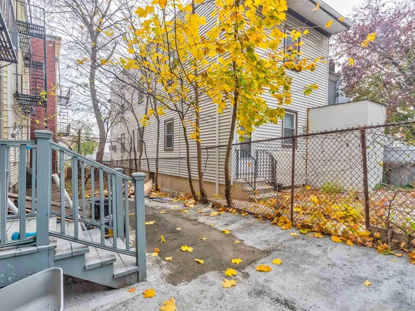 164 Highland Avenue image 3 of 11