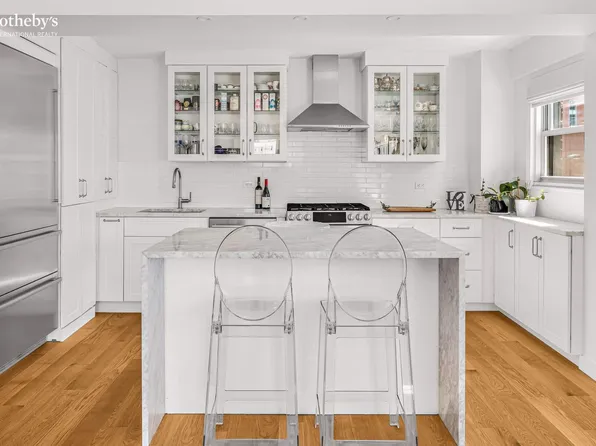 515 East 85th Street image 5 of 10