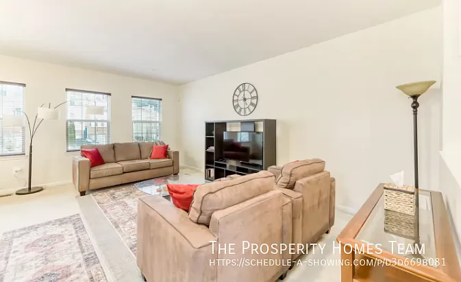 Gorgeous 4BR, 3.5 BA end unit stone front townhome with fully finished basement in Laurel! — Photo 3
