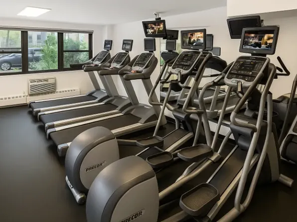 330 East 46th Street image 7 of 8