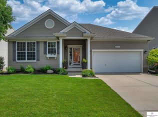 8915 S 166th St, Omaha, NE 68136