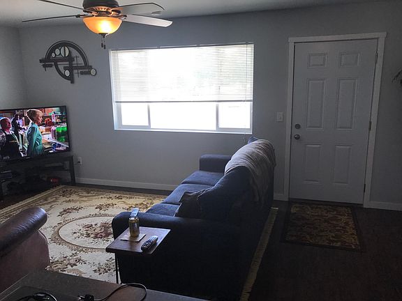 5th image of 2131 Bunker Ln APT 15