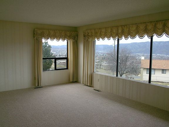 living rm with view